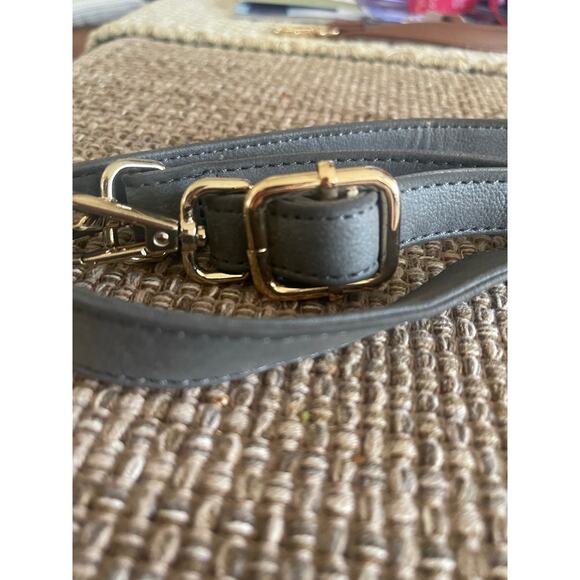 Gray purse crossbody strap with gold hardware - Picture 10 of 10